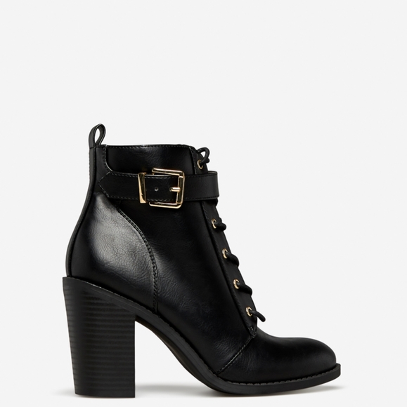 SHOEDAZZLE DILLY BLOCK HEEL BOOTIE - Picture 4 of 14